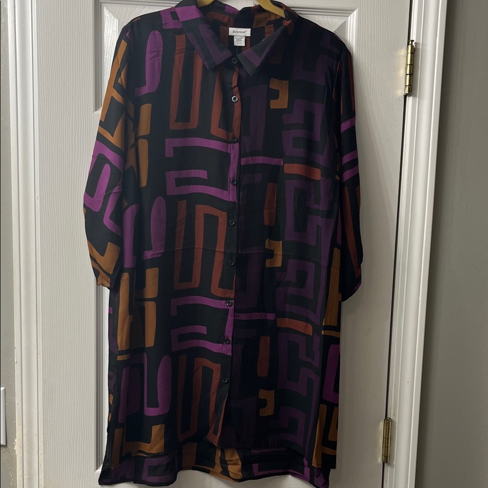 🖤💜🤎Avenue STRIKING Black, Purple, and Brown Geometric Blouse🖤💜🤎